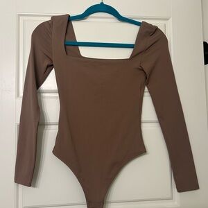 Aritzia Longsleeve Squareneck Bodysuit